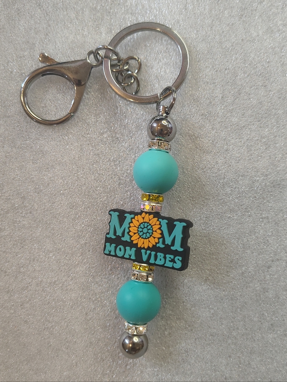 🩰 Mom Vibes  Beaded Keychain